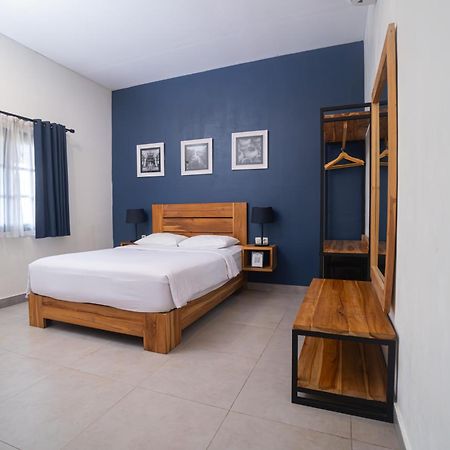 Hotel La Casa Jogja à Kejayan Extérieur photo